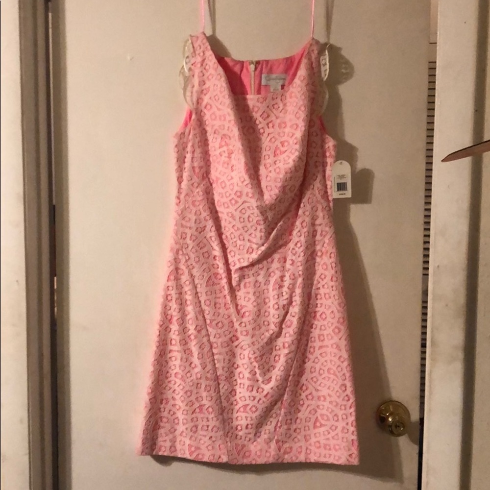 Jessica Simpson size 4